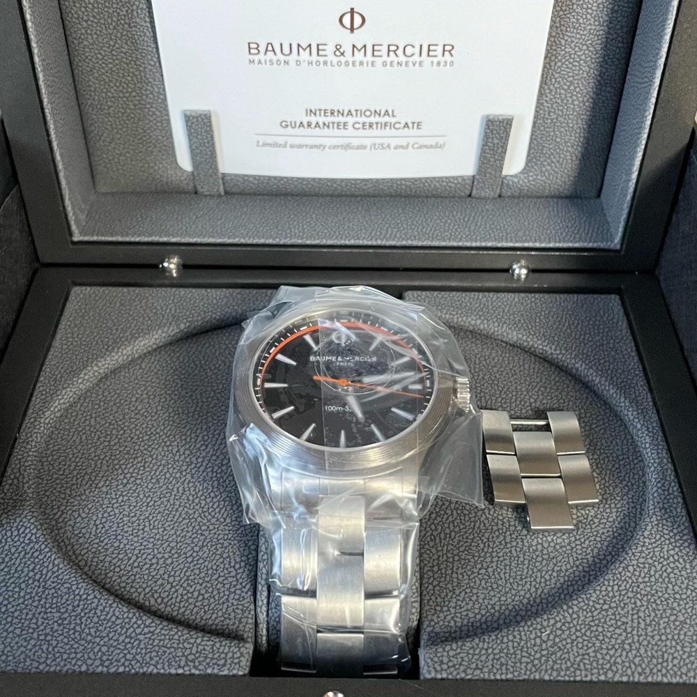 Beautiful Baume & Mercier Clifton Club 10412, only worn once. Mint condition